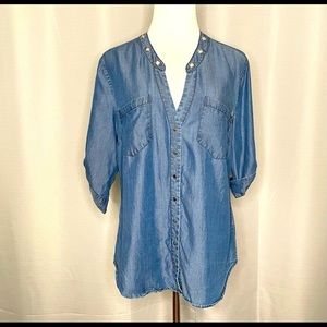 bebe snap front chambray top